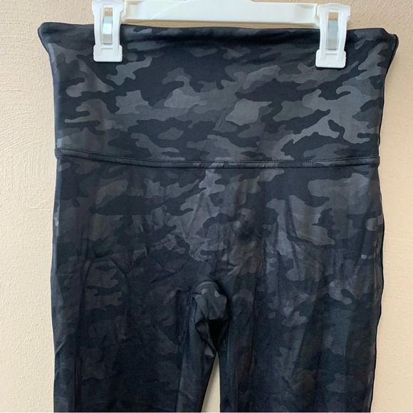 Spanx Faux Leather Black Camo Leggings - Picture 5 of 14
